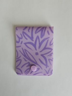 Lilac Floral Silicone Card Wallet - Purple